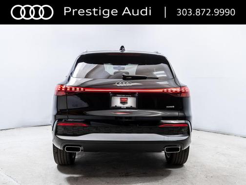 Mythos Black Metallic 2026 Audi Q5 Premium Plus TFSI quattro S tronic