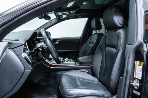2021 Audi Q8 55 Premium Plus