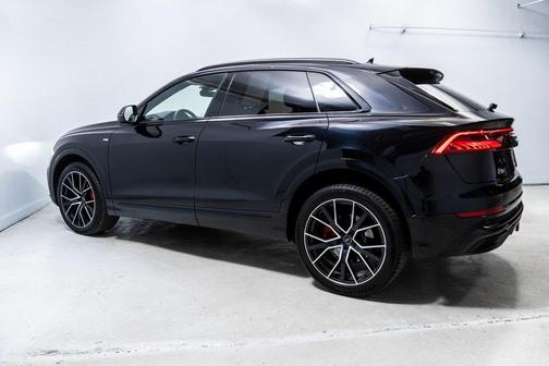 2021 Audi Q8 55 Premium Plus
