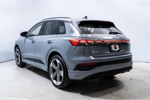 Pebble Gray 2024 Audi Q4 e-tron Prestige
