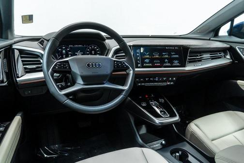 2025 Audi Q4 e-tron Premium Plus 55 quattro