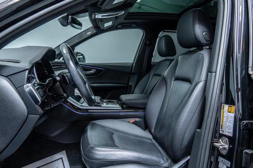2022 Audi Q7 55 Premium Plus