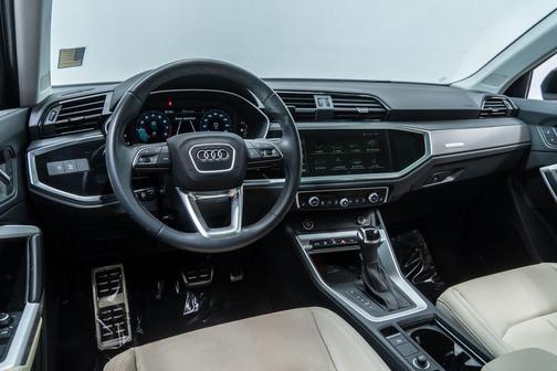 2023 Audi Q3 45 S line Premium Plus