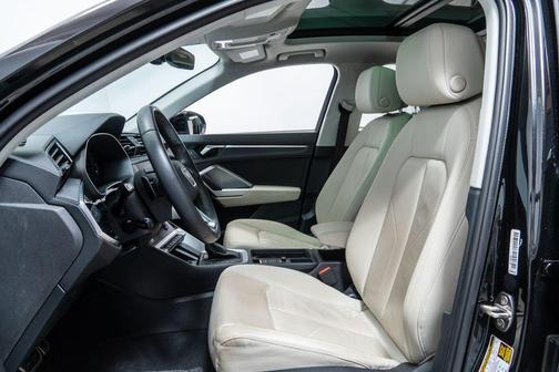 2023 Audi Q3 45 S line Premium Plus