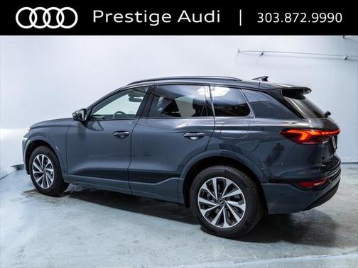 2025 Audi Q6 e-tron Premium quattro