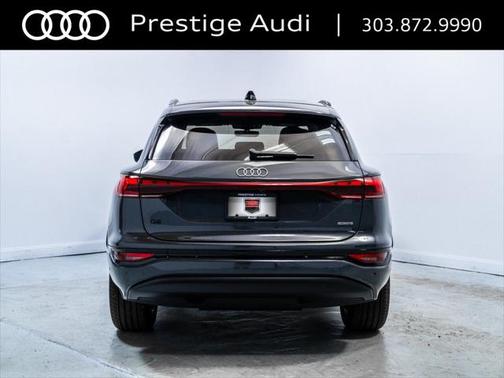2025 Audi Q6 e-tron Premium quattro