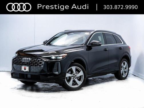 Mythos Black Metallic 2025 Audi Q5 Premium Plus TFSI quattro S tronic