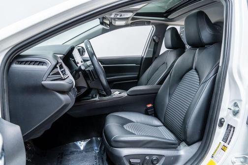 Wind Chill Pearl 2022 Toyota Camry SE