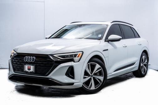 2024 Audi Q8 e-tron Premium