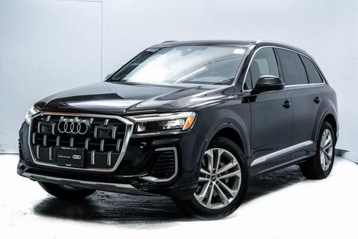 2025 Audi Q7 45 Premium