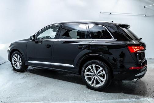 2025 Audi Q7 45 Premium