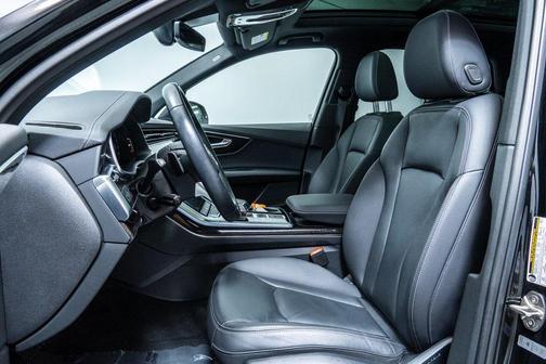 2025 Audi Q7 45 Premium