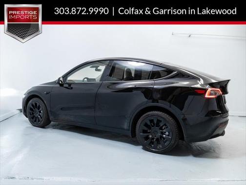 2022 Tesla Model Y Long Range Dual Motor All-Wheel Drive