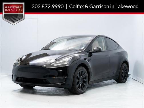 2022 Tesla Model Y Long Range Dual Motor All-Wheel Drive