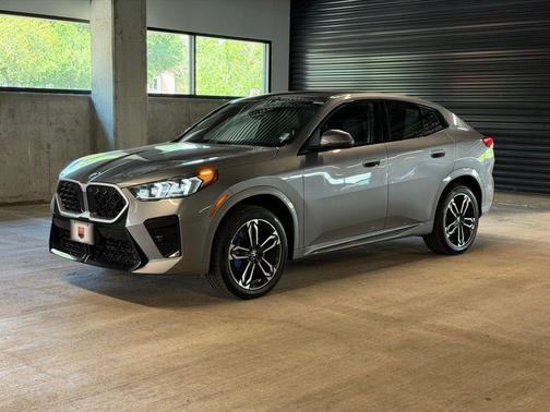 Skyscraper Grey Metallic 2025 BMW X2 xDrive28i