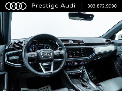 2024 Audi Q3 Premium 45 TFSI S line quattro Tiptronic
