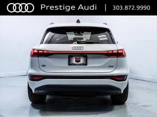 2025 Audi Q6 e-tron Prestige quattro
