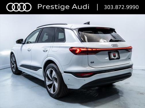 2025 Audi Q6 e-tron Prestige quattro