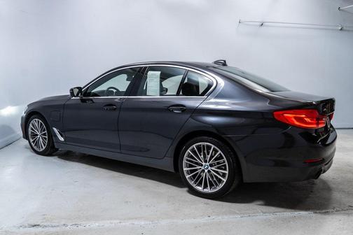 2020 BMW 530e xDrive iPerformance