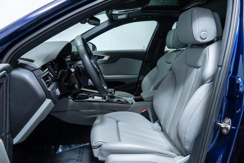 2025 Audi A4 45 S line Premium