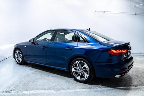 2025 Audi A4 45 S line Premium