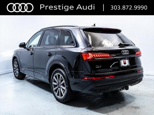 2024 Audi Q7 45 Premium Plus