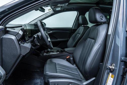 2025 Audi Q6 e-tron Premium Plus quattro