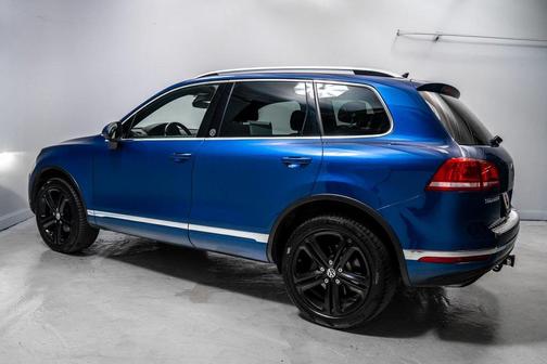 2017 Volkswagen Touareg V6 Wolfsburg Edition