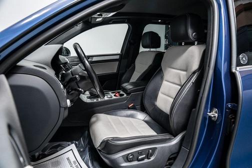 2017 Volkswagen Touareg V6 Wolfsburg Edition