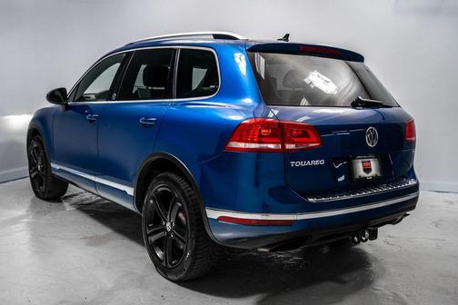 2017 Volkswagen Touareg V6 Wolfsburg Edition