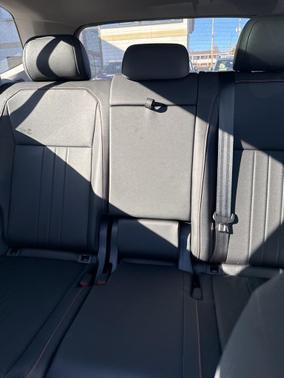 2024 Volkswagen Tiguan 2.0T Wolfsburg Edition