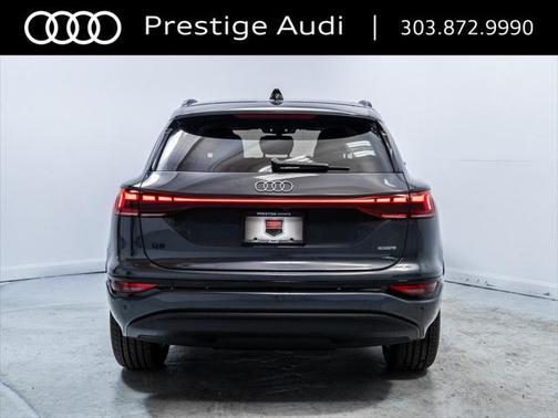 2025 Audi Q6 e-tron Premium quattro