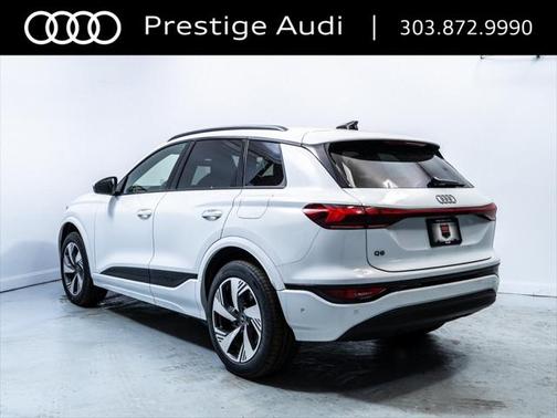 2025 Audi Q6 e-tron Premium Plus quattro