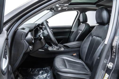 Gray Metallic 2018 Alfa Romeo Stelvio Ti
