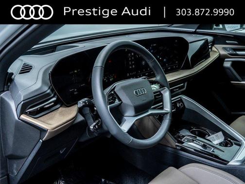 Glacier White Metallic 2025 Audi Q5 Premium Plus TFSI quattro S tronic