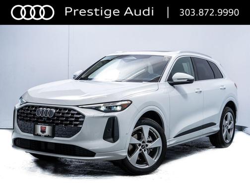 Glacier White Metallic 2025 Audi Q5 Premium Plus TFSI quattro S tronic