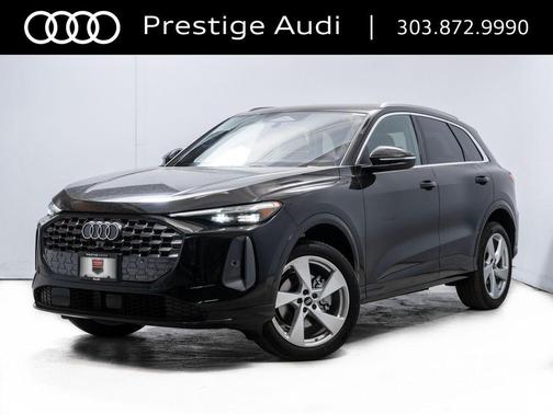 Mythos Black Metallic 2026 Audi Q5 Premium Plus TFSI quattro S tronic