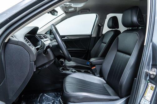 Platinum Gray Metallic 2022 Volkswagen Tiguan 2.0T SE 4MOTION