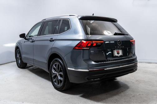 Platinum Gray Metallic 2022 Volkswagen Tiguan 2.0T SE 4MOTION