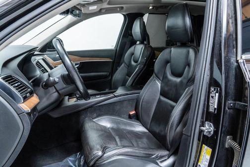 2017 Volvo XC90 T6 Inscription