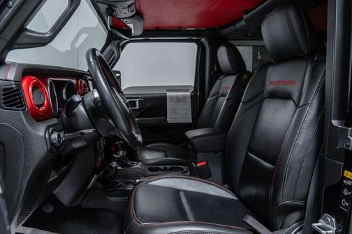 Black Clearcoat 2021 Jeep Wrangler Rubicon