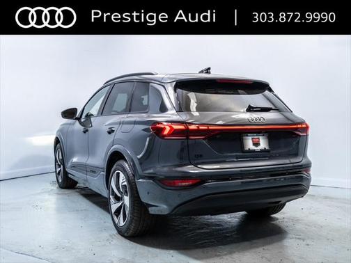 2025 Audi Q6 e-tron Premium Plus quattro