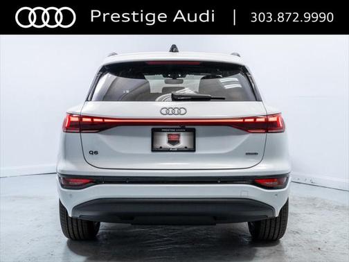 2025 Audi Q6 e-tron Premium quattro