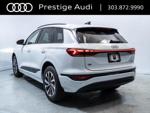 2025 Audi Q6 e-tron Premium quattro