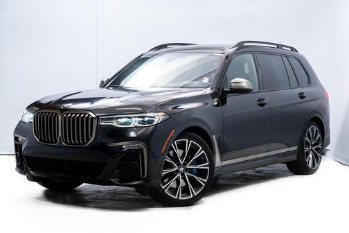 Black Sapphire Metallic 2022 BMW X7 M50i