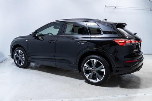 2024 Audi Q4 e-tron Premium Plus 50 quattro