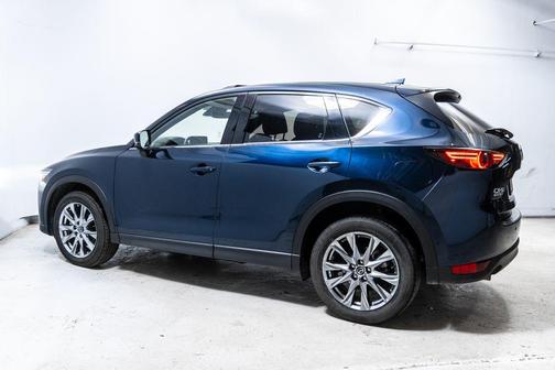 Deep Crystal Blue Mica 2021 Mazda CX-5 Signature