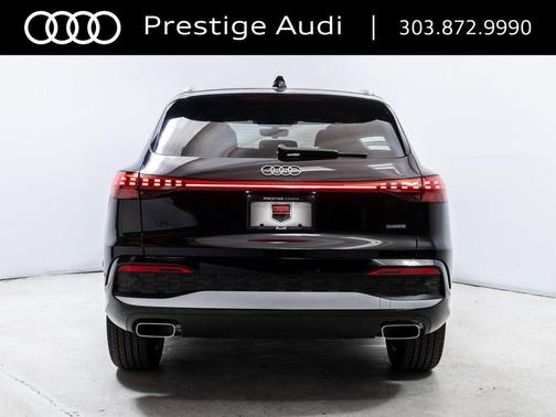 Mythos Black Metallic 2026 Audi Q5 Premium TFSI quattro S tronic