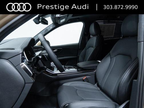 2025 Audi Q7 55 Prestige