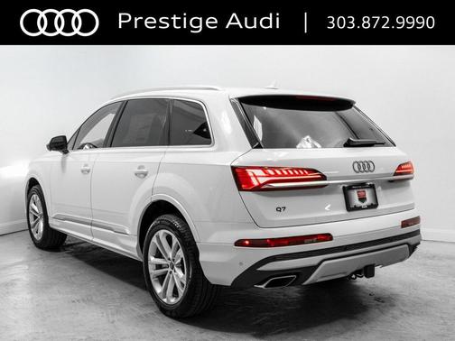 2025 Audi Q7 45 Premium Plus